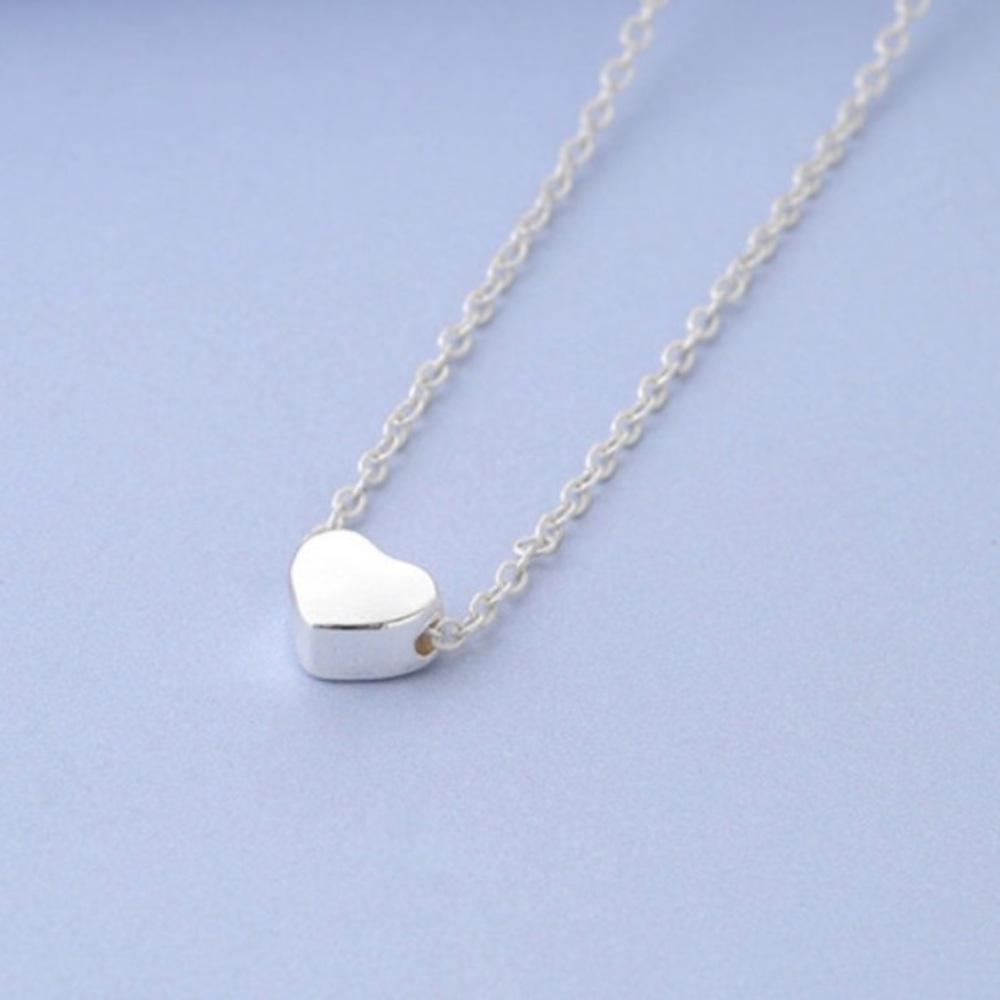 Dainty Silver Heart Necklace